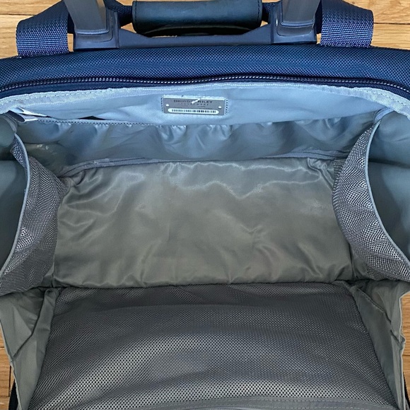 BRIGGS & RILEY BASELINE 13" ROLLING CABIN BAG - NAVY - Picture 6 of 9